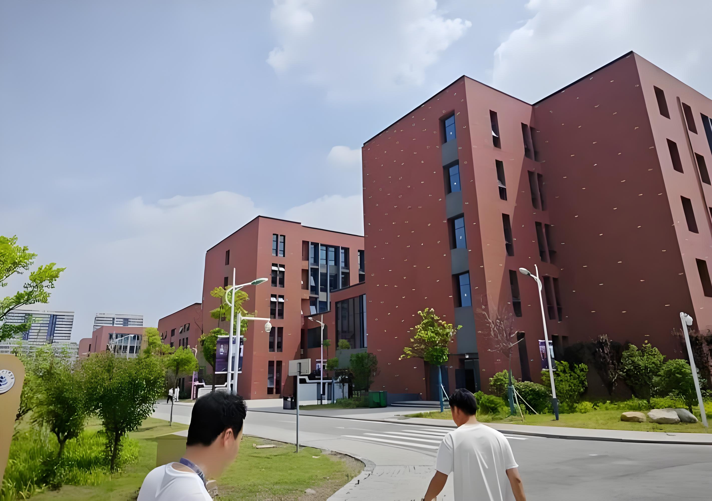 安徽初三學生落榜高中，建工技師學院提供新選擇-圖1